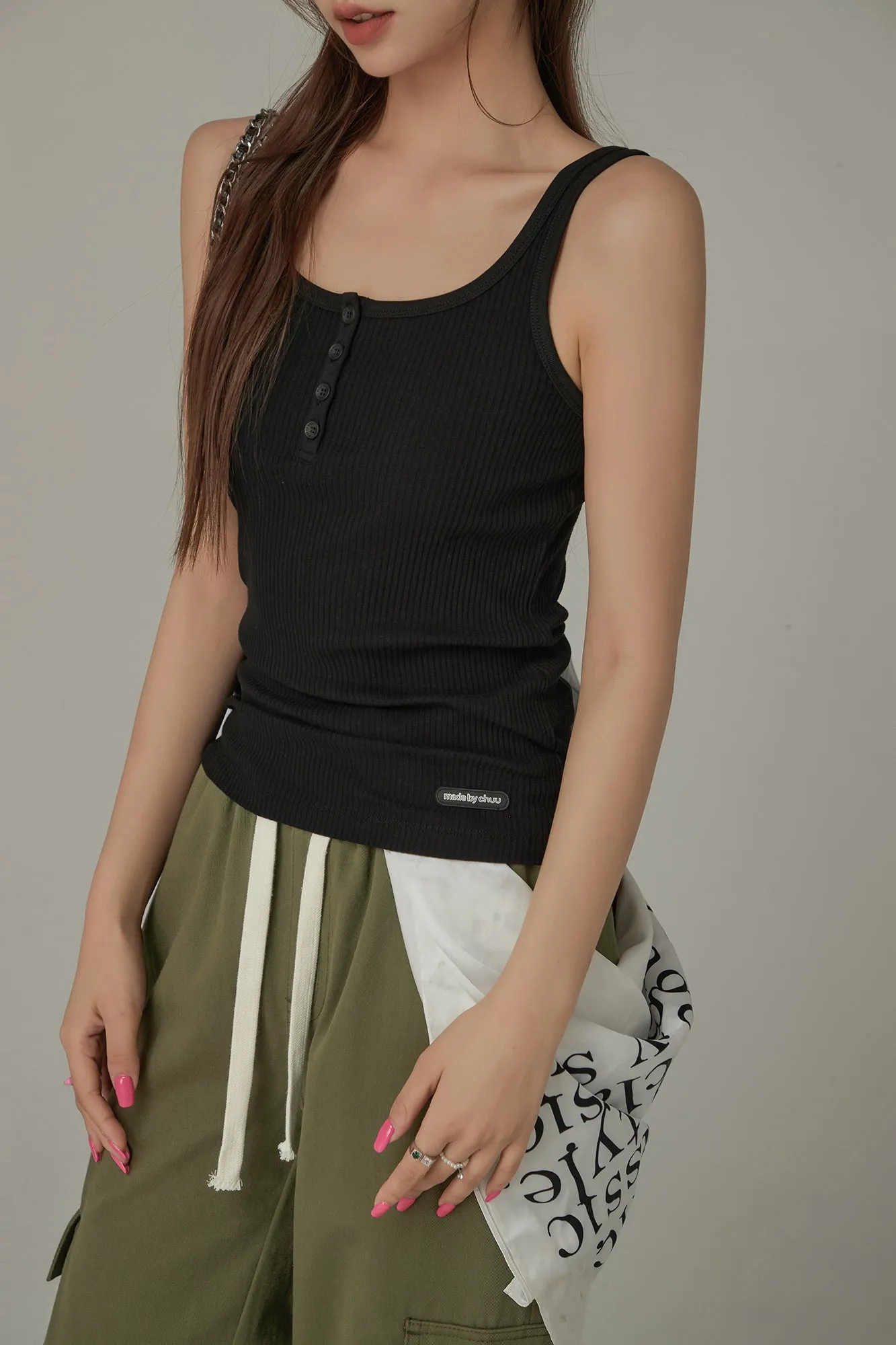 Basic Button Sleeveless Top