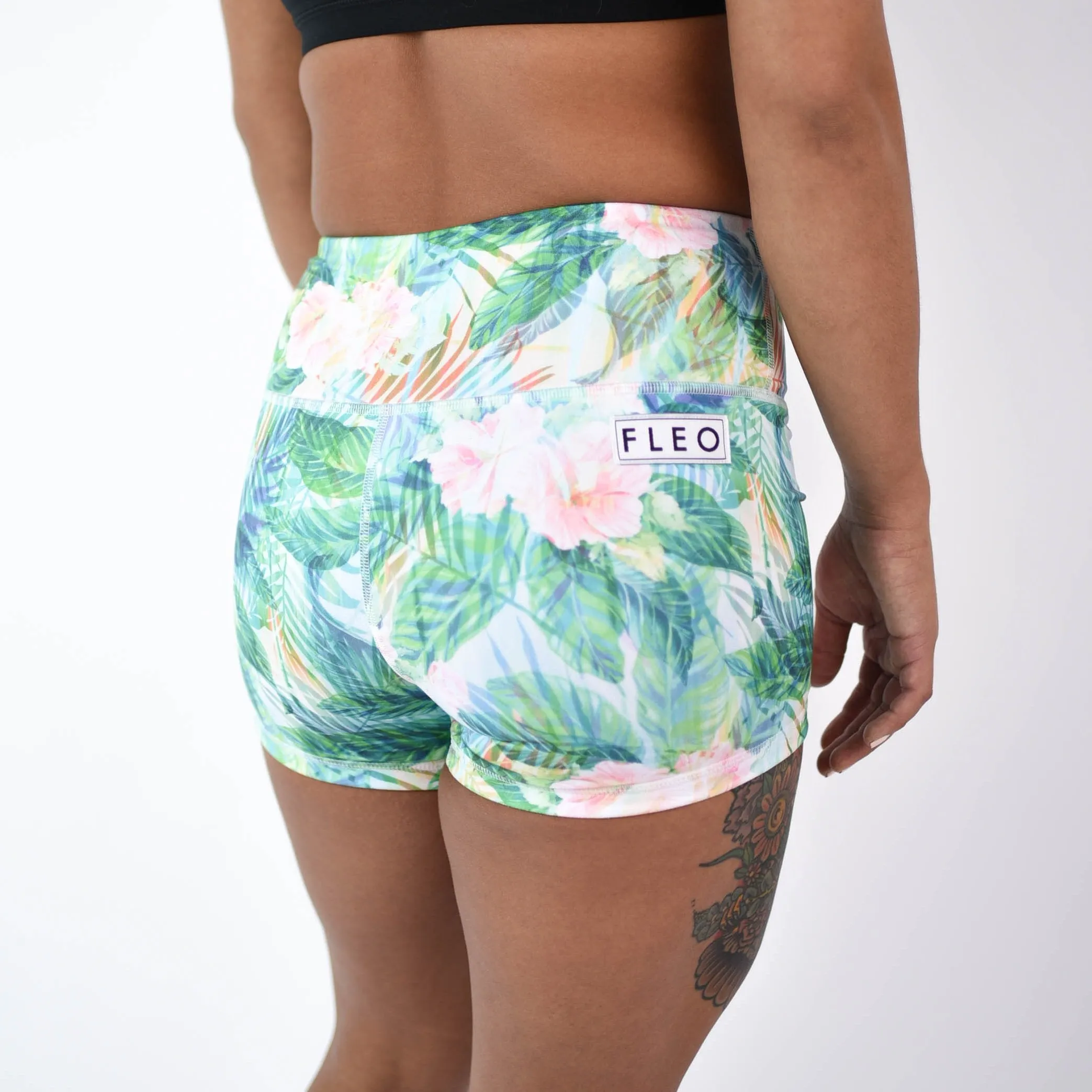 FLEO Hibiscus Shorts (Power High-rise)