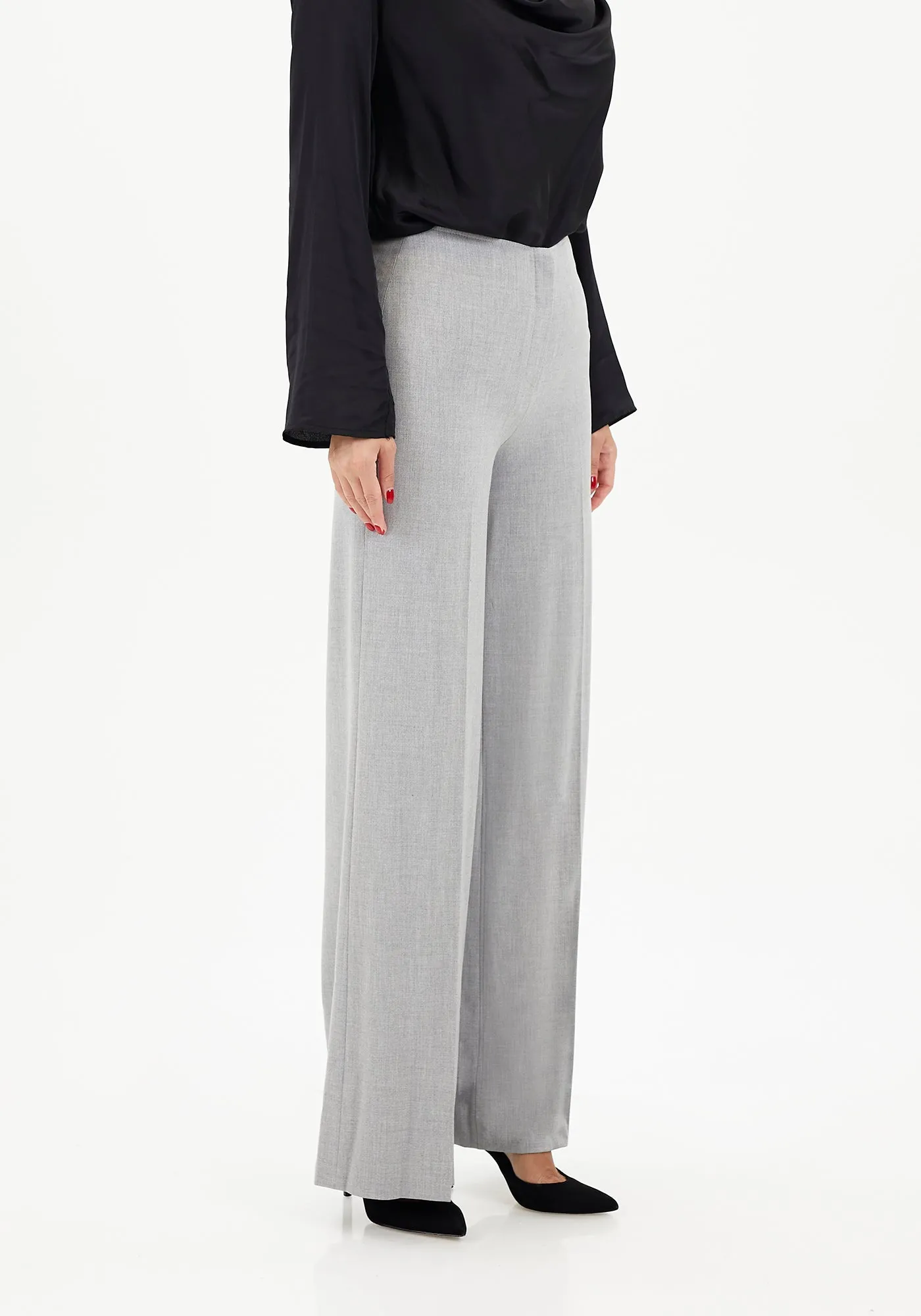 Light Grey Wide-Leg Pants for a Sleek and Stylish Look