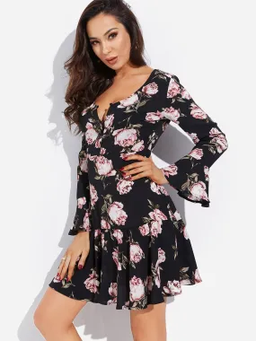 Wholesale Black V-Neck Long Sleeve Floral Print Ruffle Hem Dresses