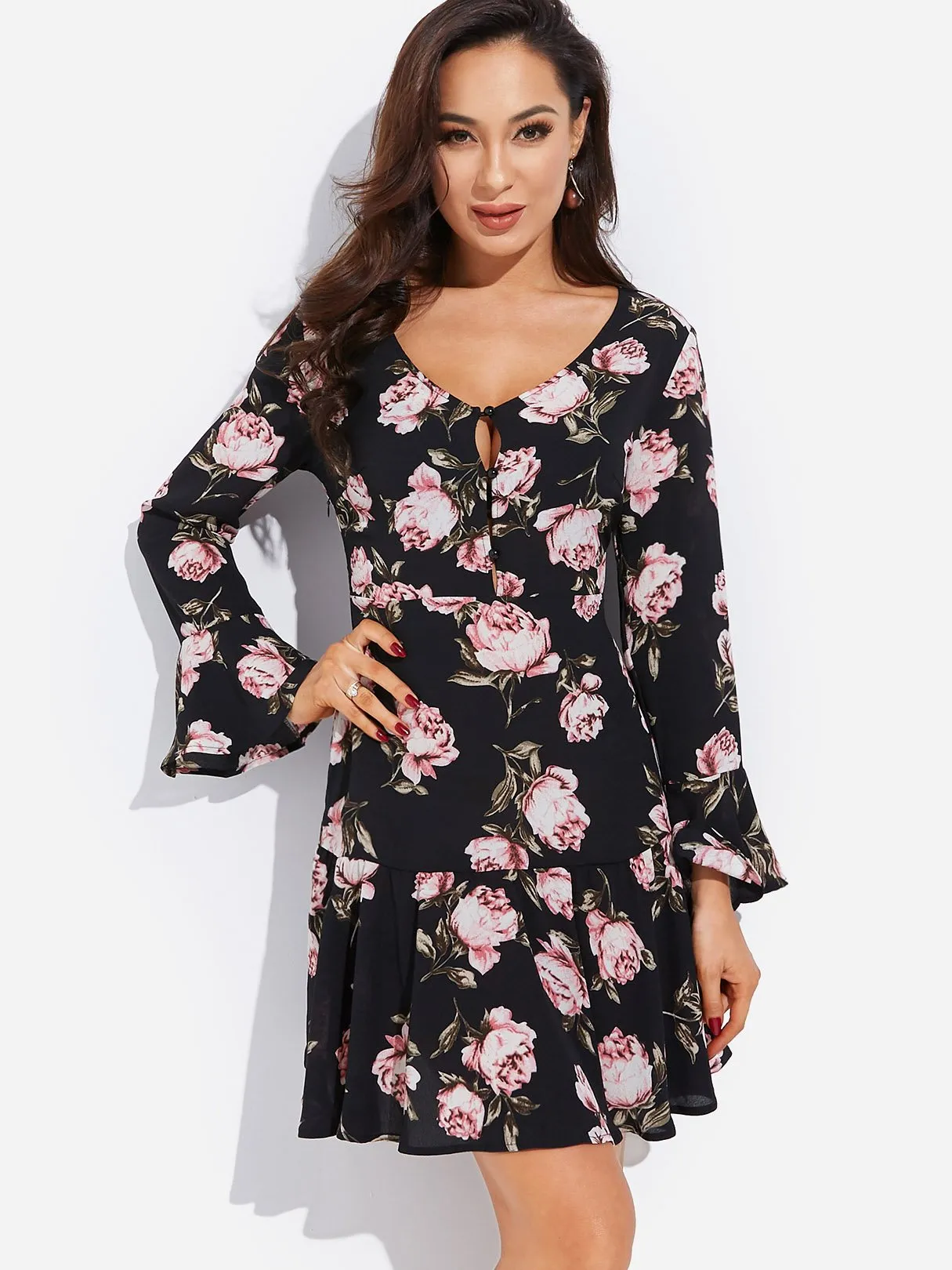 Wholesale Black V-Neck Long Sleeve Floral Print Ruffle Hem Dresses