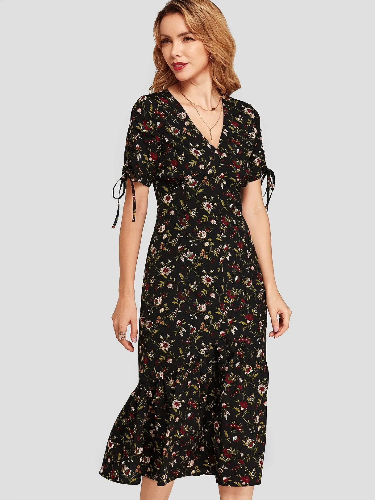 Wholesale Black V-Neck Short Sleeve Floral Print Self-Tie Flounced Hem Dresses